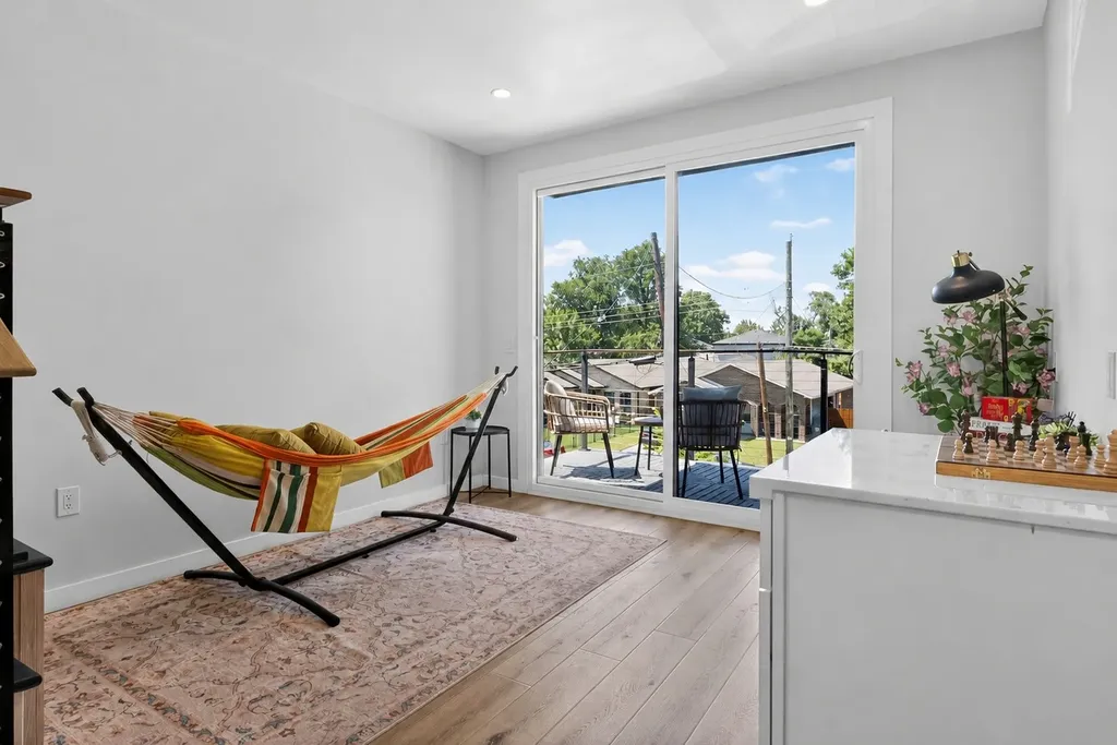 1704 Mcbroom Street Dallas TX 75212