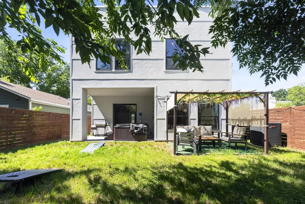 1704 Mcbroom Street Dallas TX 75212