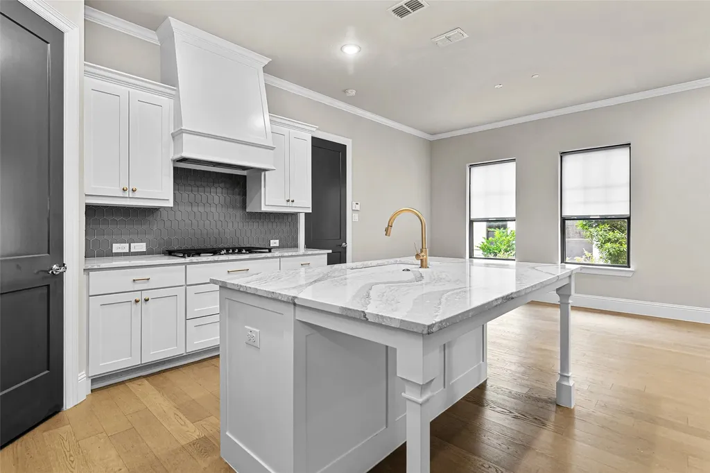 307 Sunset Lane Fort Worth TX 76114