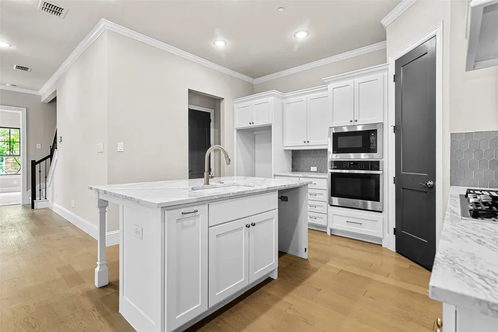 307 Sunset Lane Fort Worth TX 76114