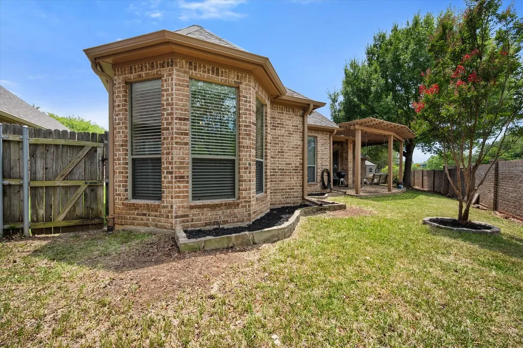 2015 Kodiak Court Arlington TX 76013