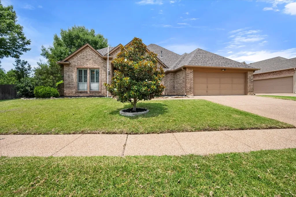 2015 Kodiak Court Arlington TX 76013
