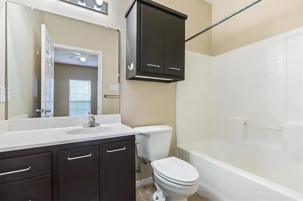 1907 S 17th Street Waco TX 76706