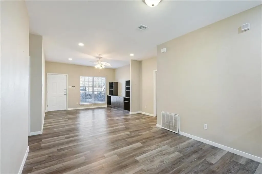 1907 S 17th Street Waco TX 76706