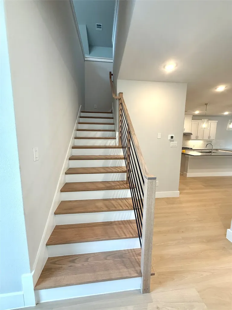 8289 Emsworth Drive Dallas TX 75231