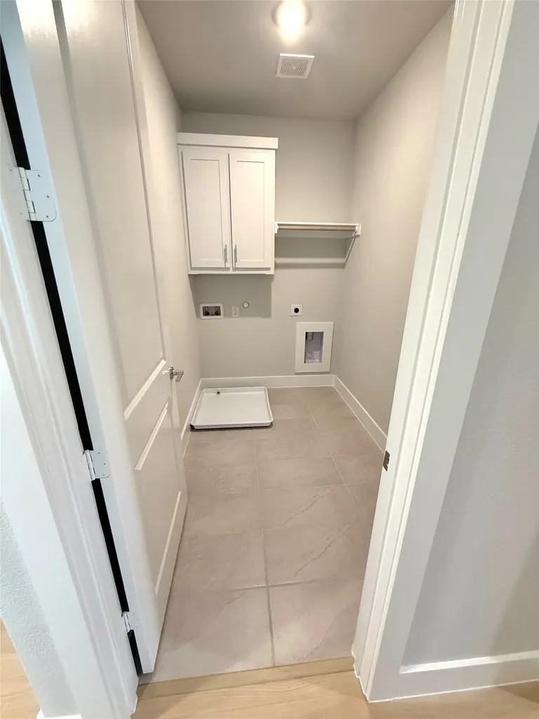 8289 Emsworth Drive Dallas TX 75231
