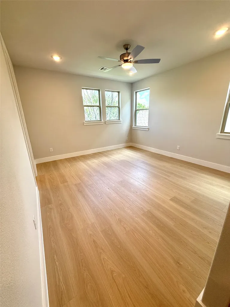 8289 Emsworth Drive Dallas TX 75231