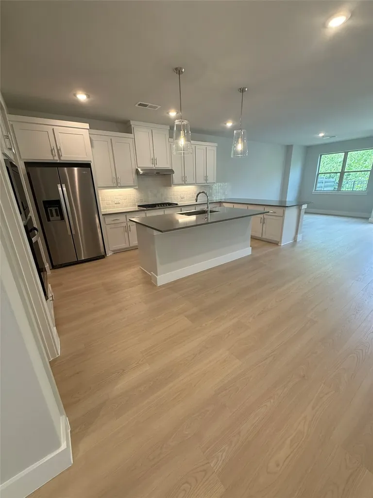 8289 Emsworth Drive Dallas TX 75231