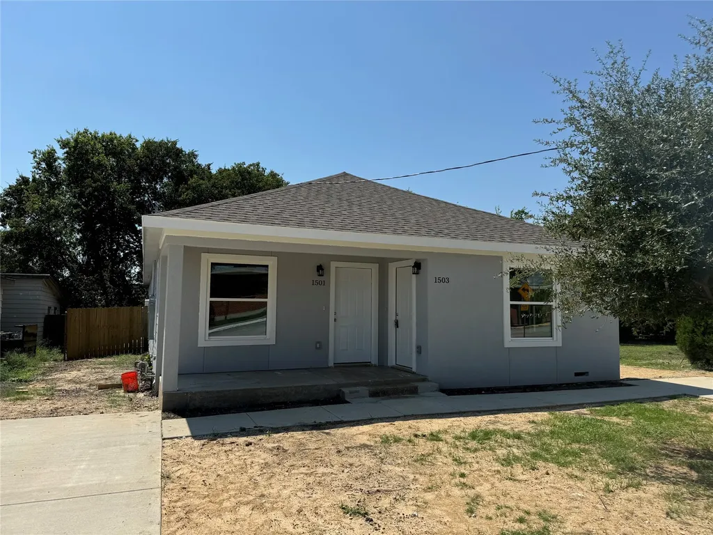 1501 College Street Grand Prairie TX 75050