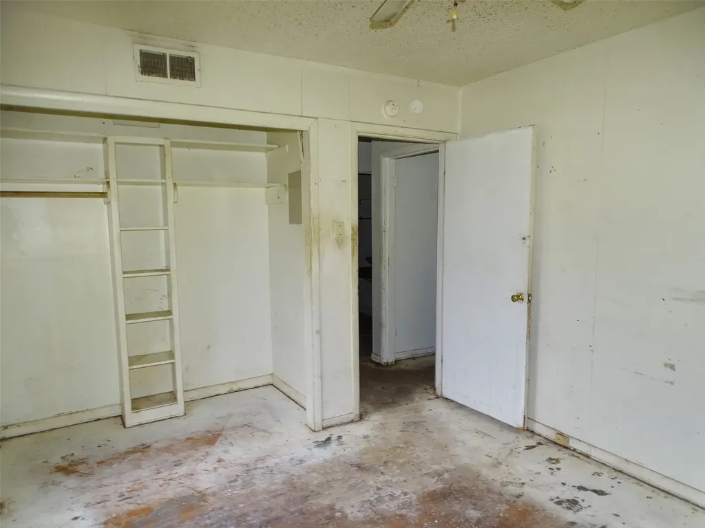 3032 Dahlia Drive Dallas TX 75216