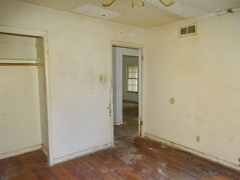 3032 Dahlia Drive Dallas TX 75216