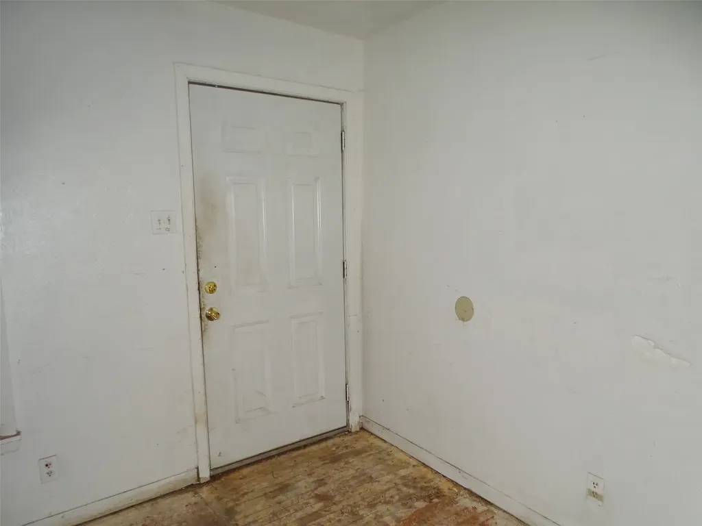 3032 Dahlia Drive Dallas TX 75216
