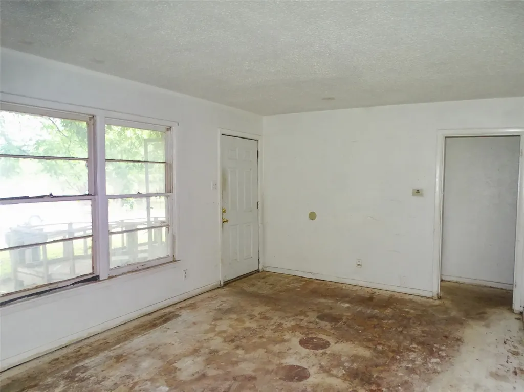 3032 Dahlia Drive Dallas TX 75216