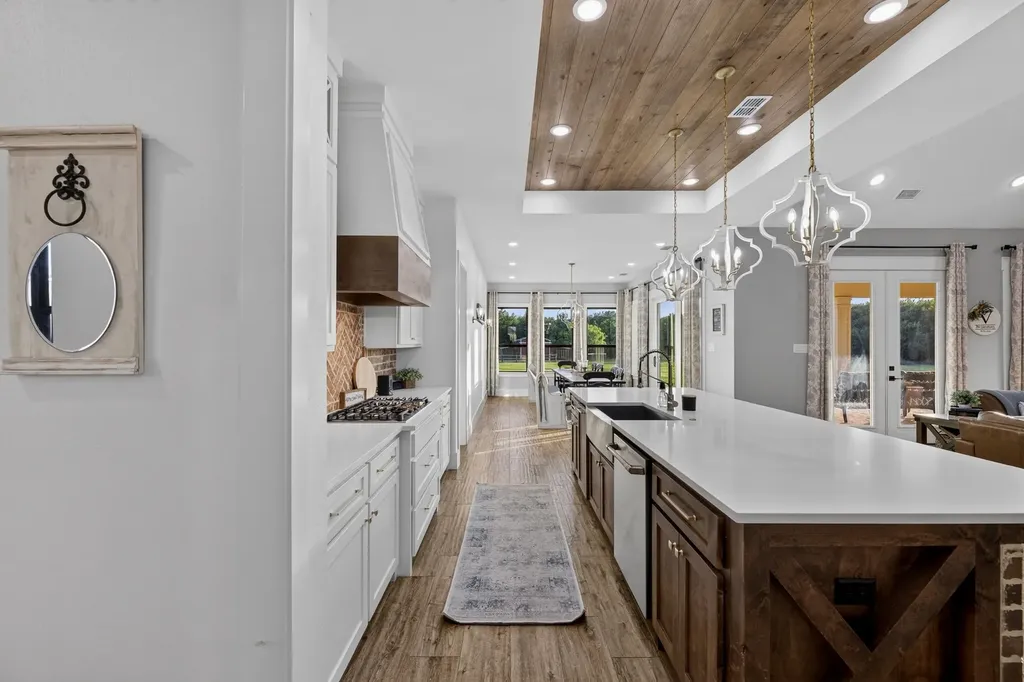 985 Vest Lane Pilot Point TX 76258