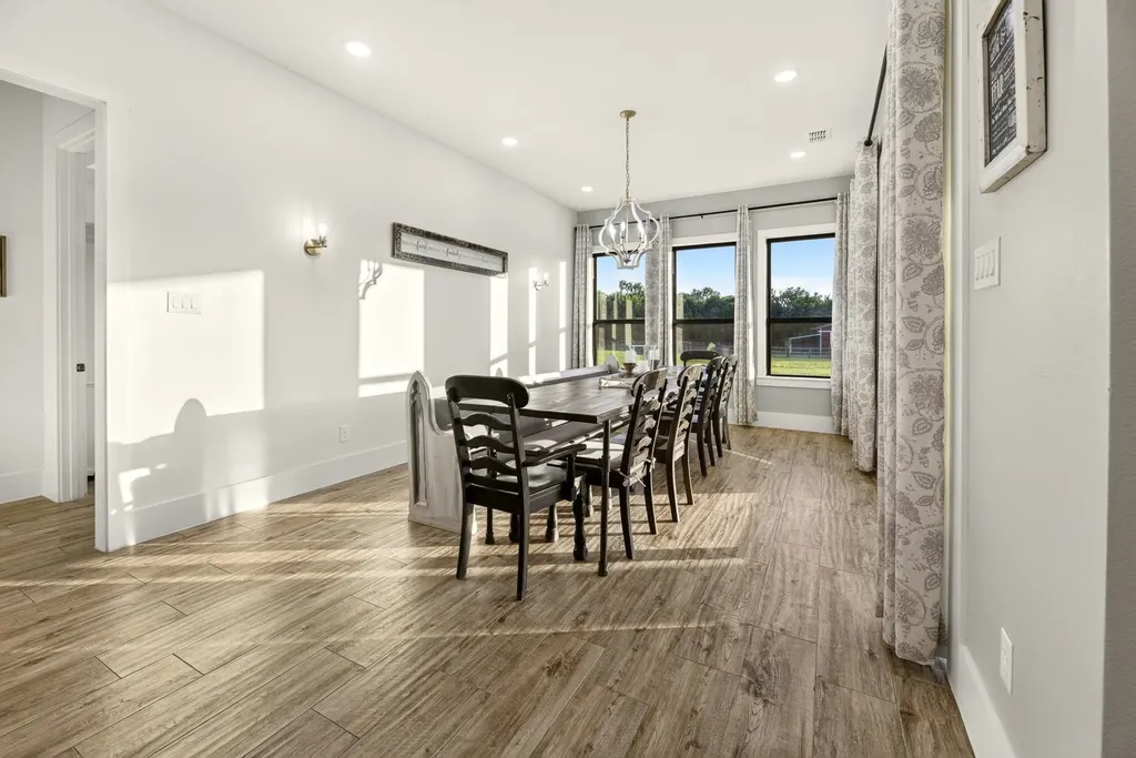 985 Vest Lane Pilot Point TX 76258