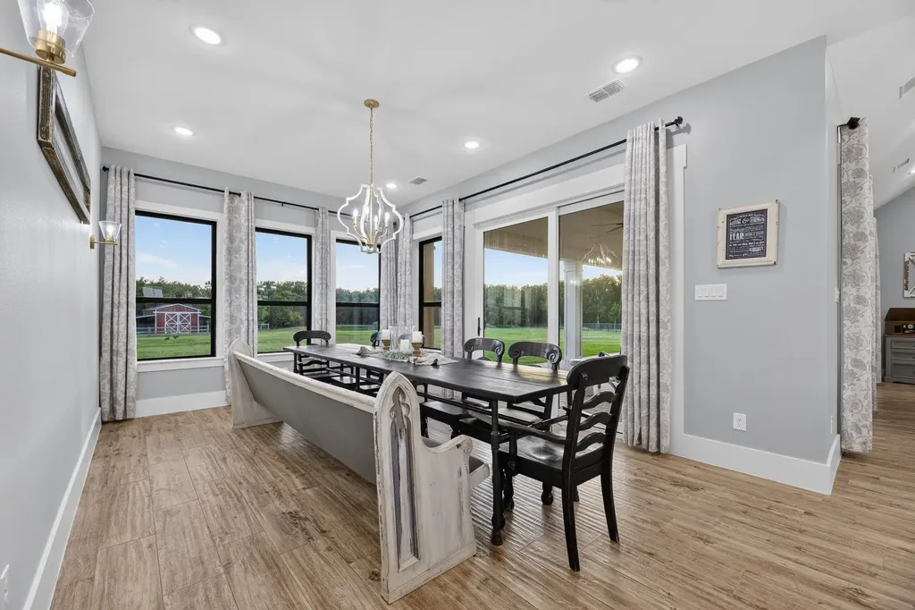 985 Vest Lane Pilot Point TX 76258