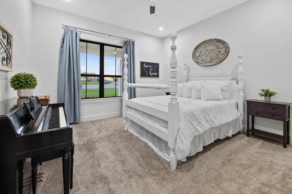 985 Vest Lane Pilot Point TX 76258