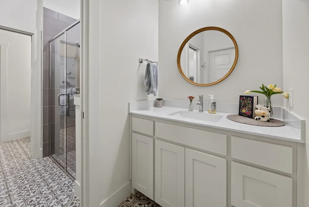 985 Vest Lane Pilot Point TX 76258
