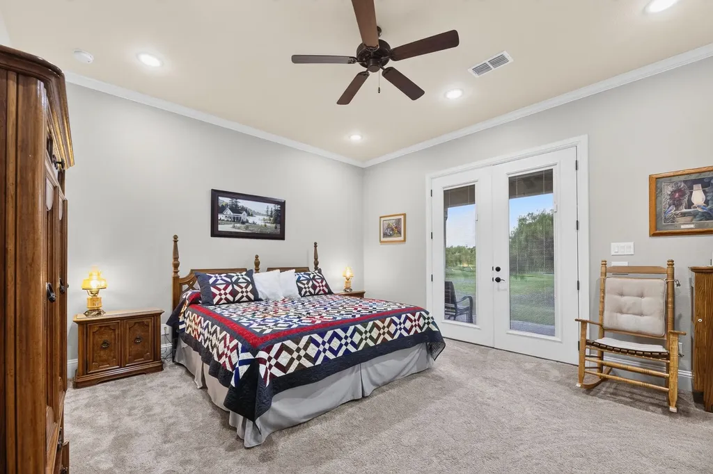 985 Vest Lane Pilot Point TX 76258