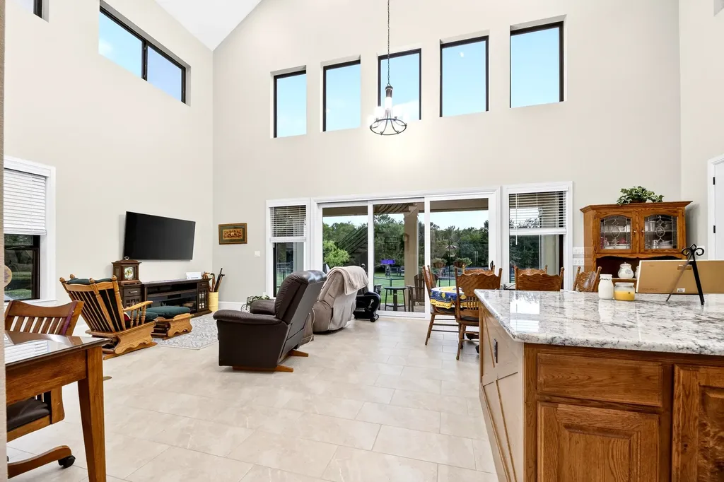 985 Vest Lane Pilot Point TX 76258