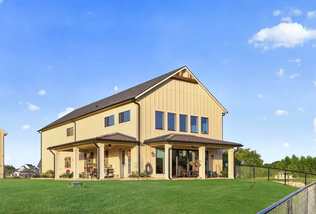 985 Vest Lane Pilot Point TX 76258