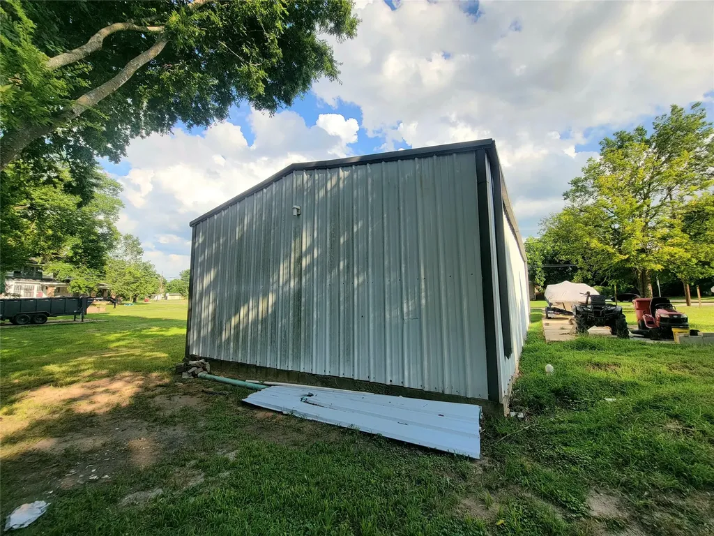 805 S Walnut Clarksville TX 75426