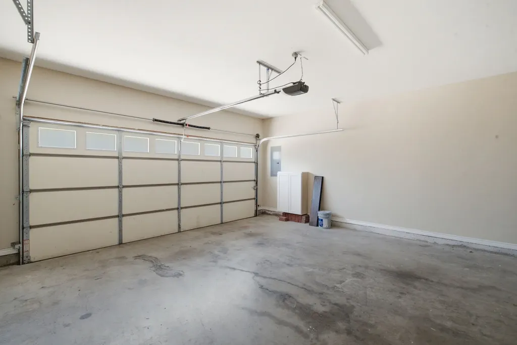 5221 Park Drive River Oaks TX 76114