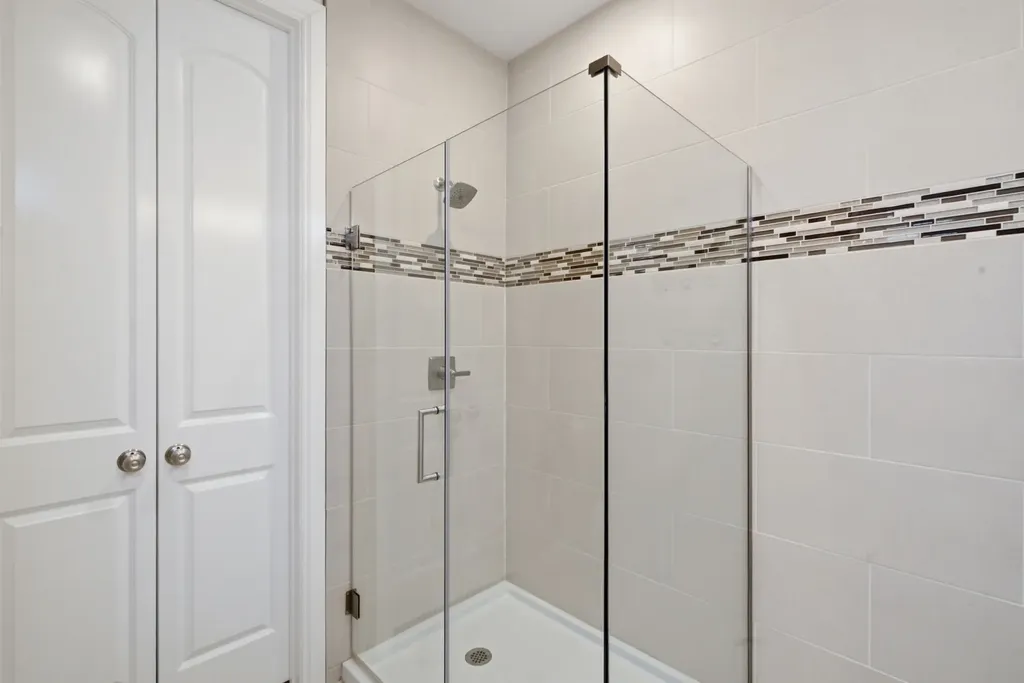 5221 Park Drive River Oaks TX 76114
