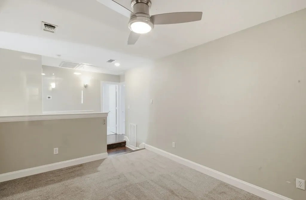 5221 Park Drive River Oaks TX 76114