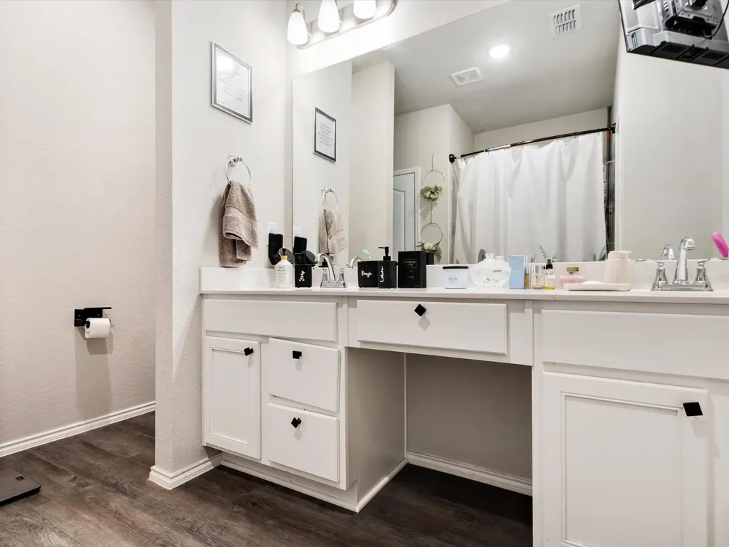 10040 Travis Drive Providence Village TX 76227
