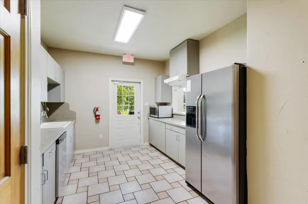 600 N Crockett Street Sherman TX 75090