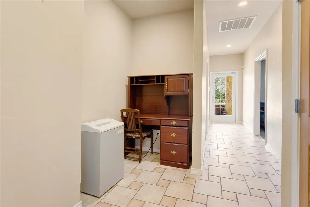 600 N Crockett Street Sherman TX 75090