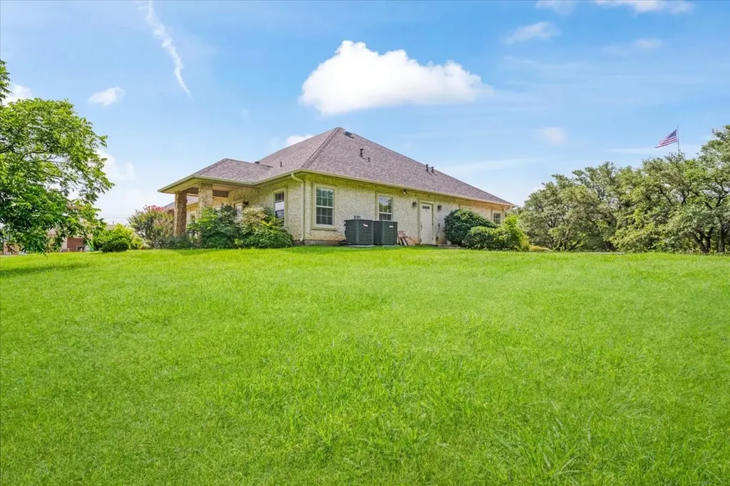 600 N Crockett Street Sherman TX 75090