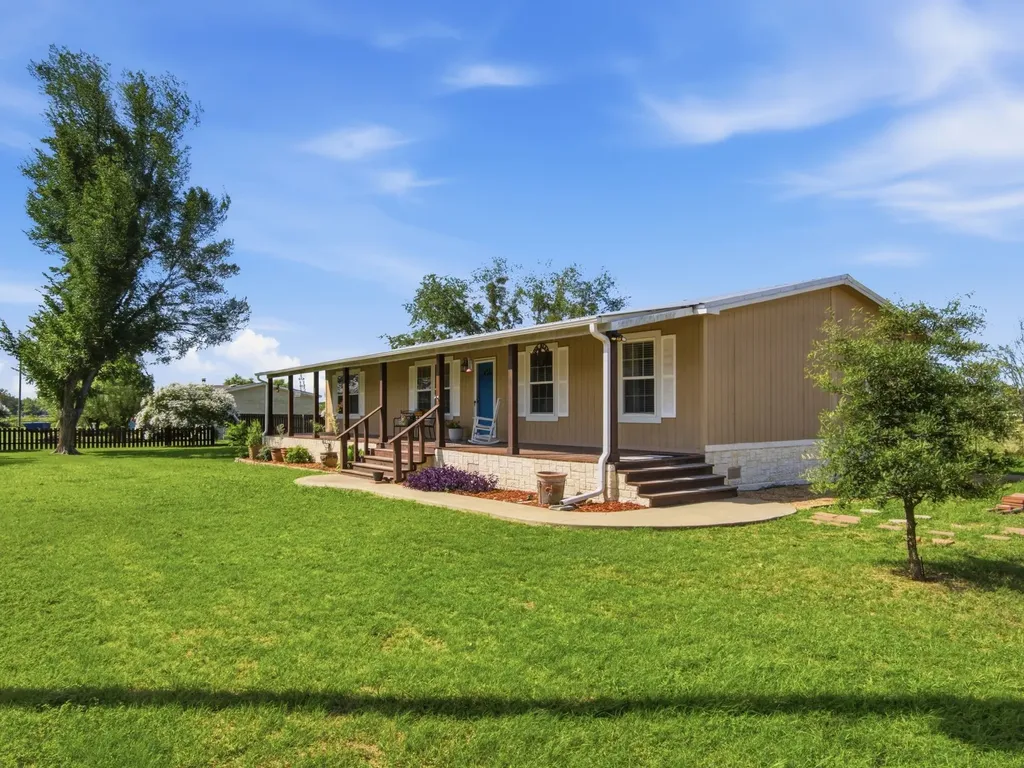 6101 Bluebird Lane Kaufman TX 75142
