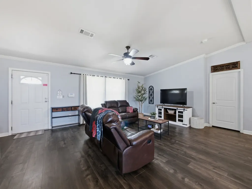 6101 Bluebird Lane Kaufman TX 75142