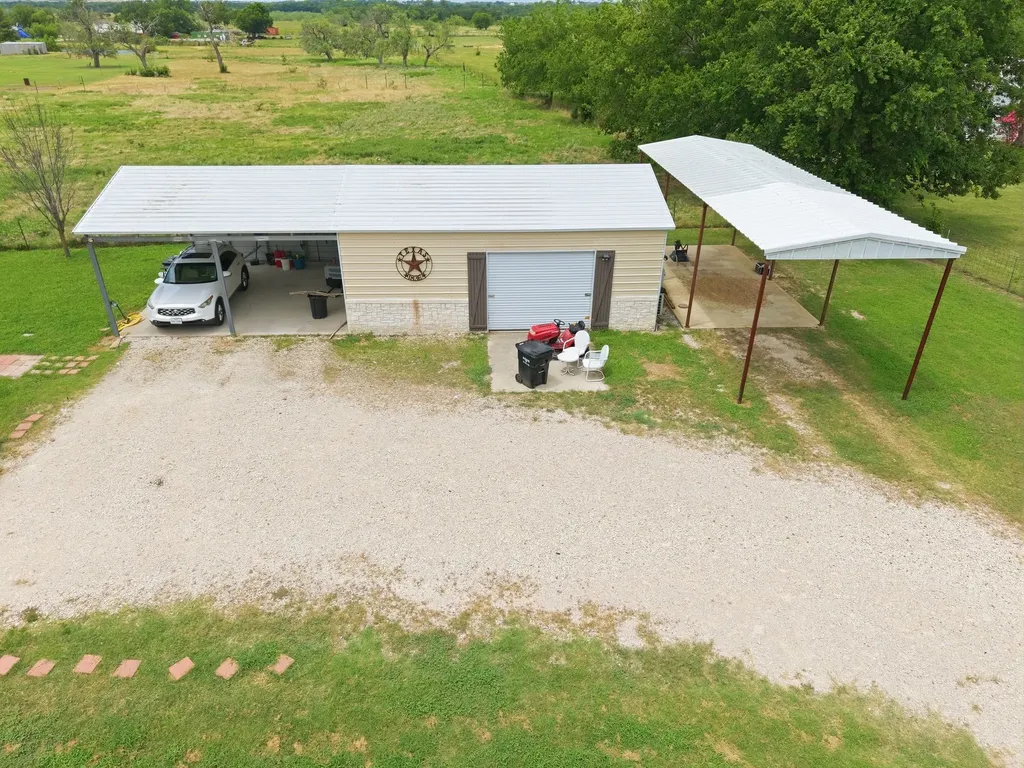 6101 Bluebird Lane Kaufman TX 75142