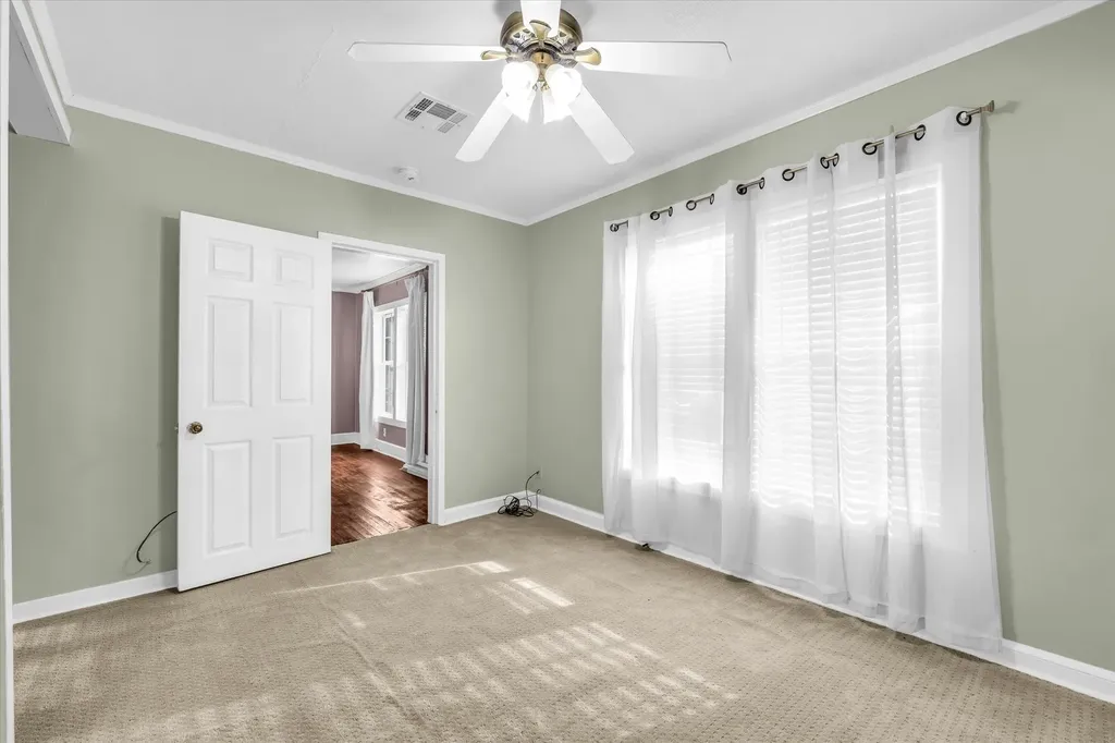 1020 Fisher Street Bellmead TX 76705