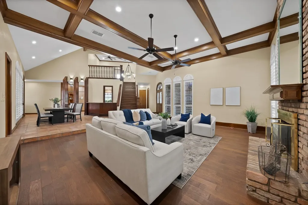 2714 Ridge Top Lane Arlington TX 76006