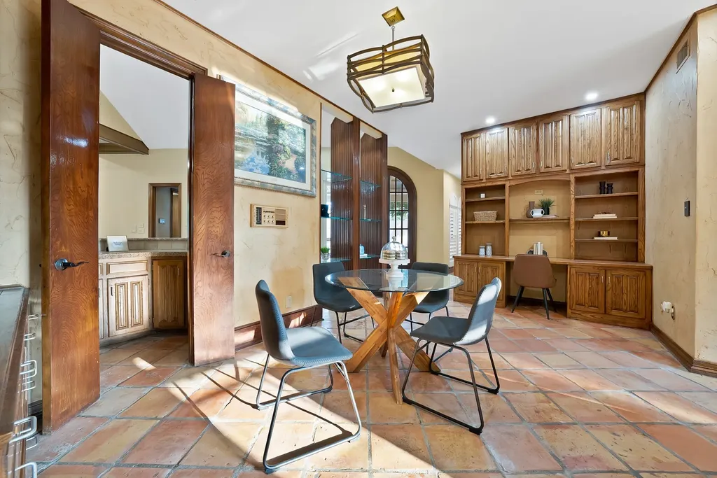 2714 Ridge Top Lane Arlington TX 76006
