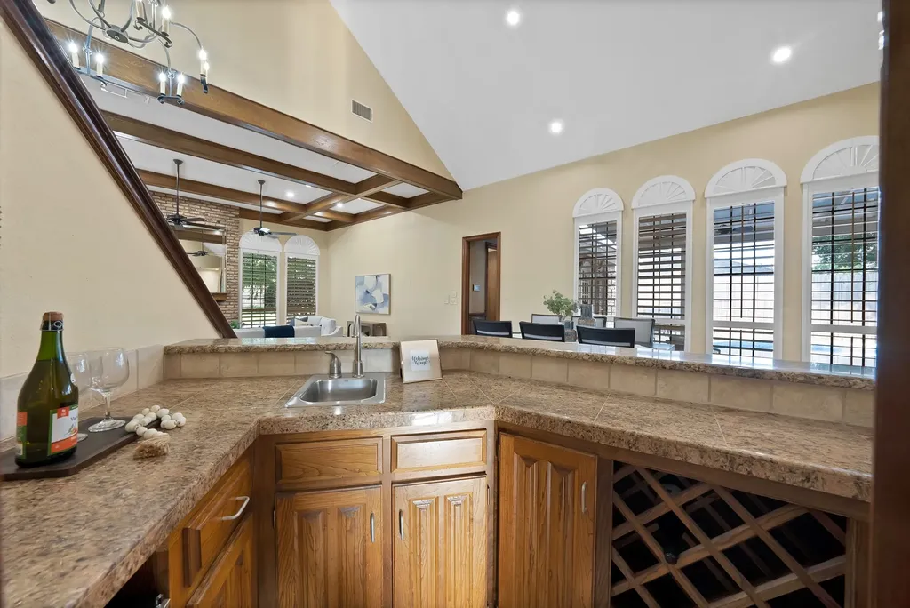 2714 Ridge Top Lane Arlington TX 76006