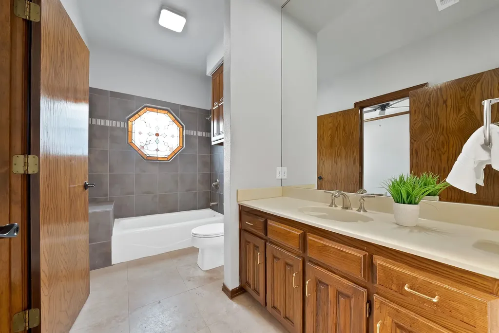 2714 Ridge Top Lane Arlington TX 76006