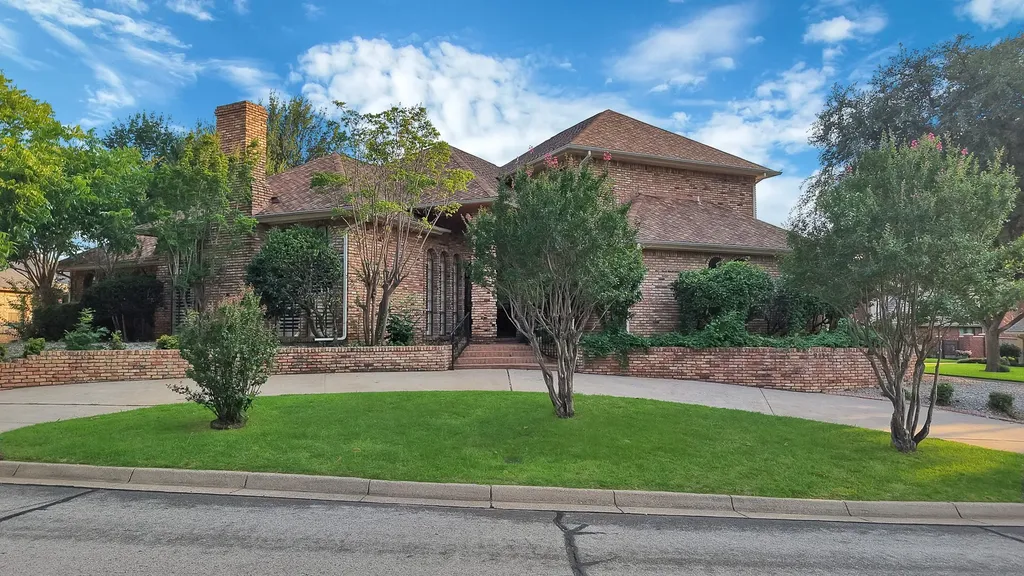 2714 Ridge Top Lane Arlington TX 76006