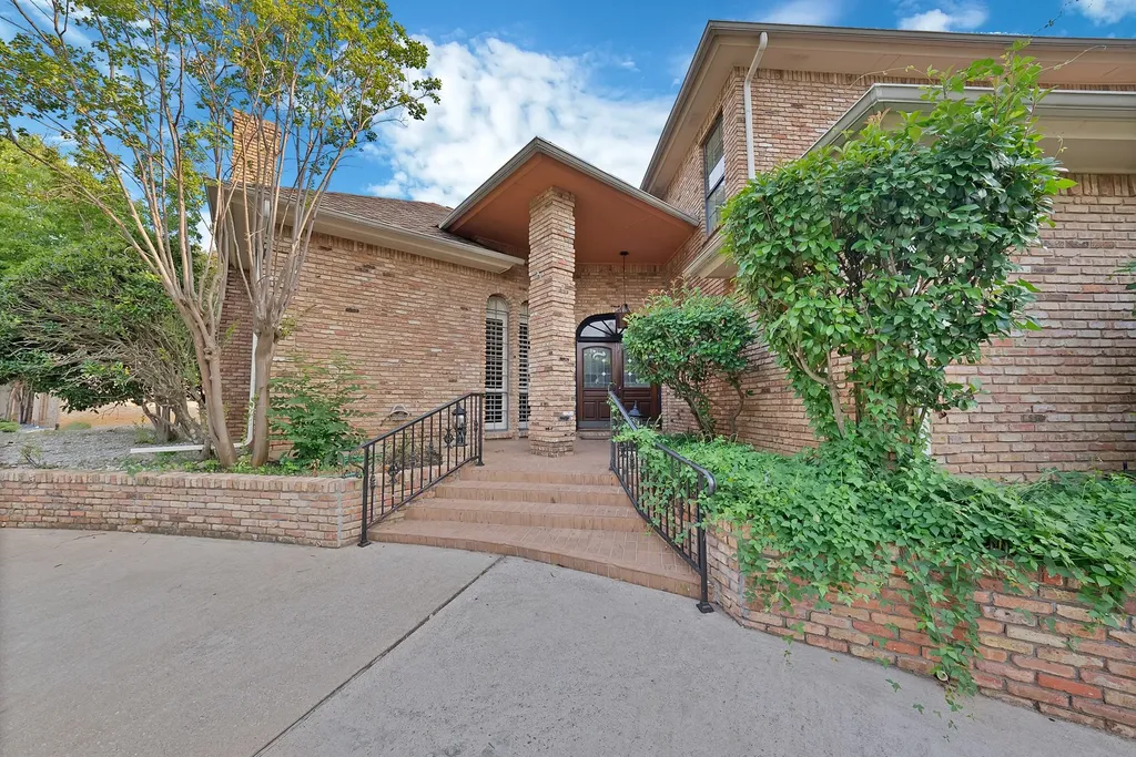 2714 Ridge Top Lane Arlington TX 76006
