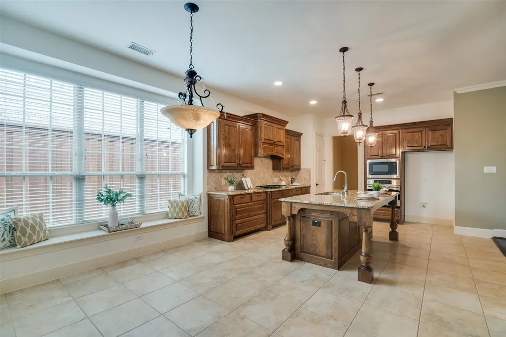 1005 Homer Johnson Lane Garland TX 75044