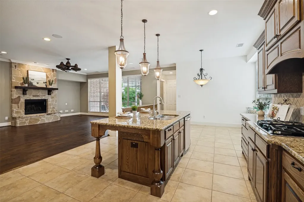 1005 Homer Johnson Lane Garland TX 75044
