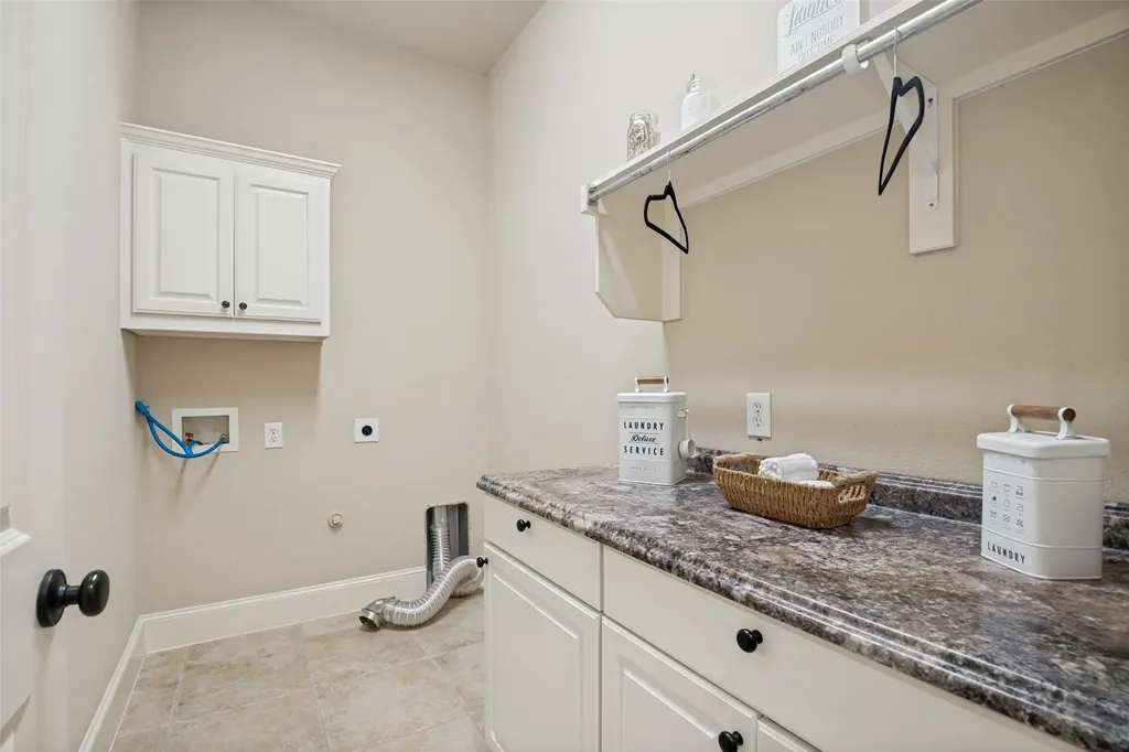 1005 Homer Johnson Lane Garland TX 75044