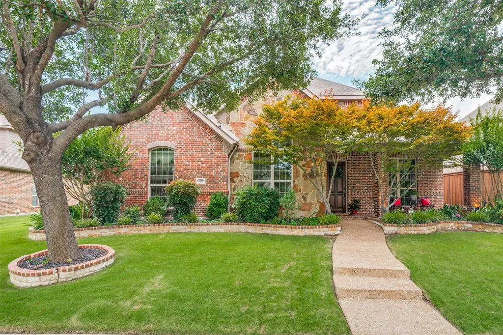 1005 Homer Johnson Lane Garland TX 75044