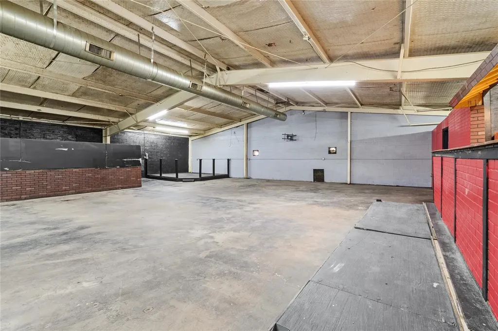 125 Burrell Drive Dallas TX 75232