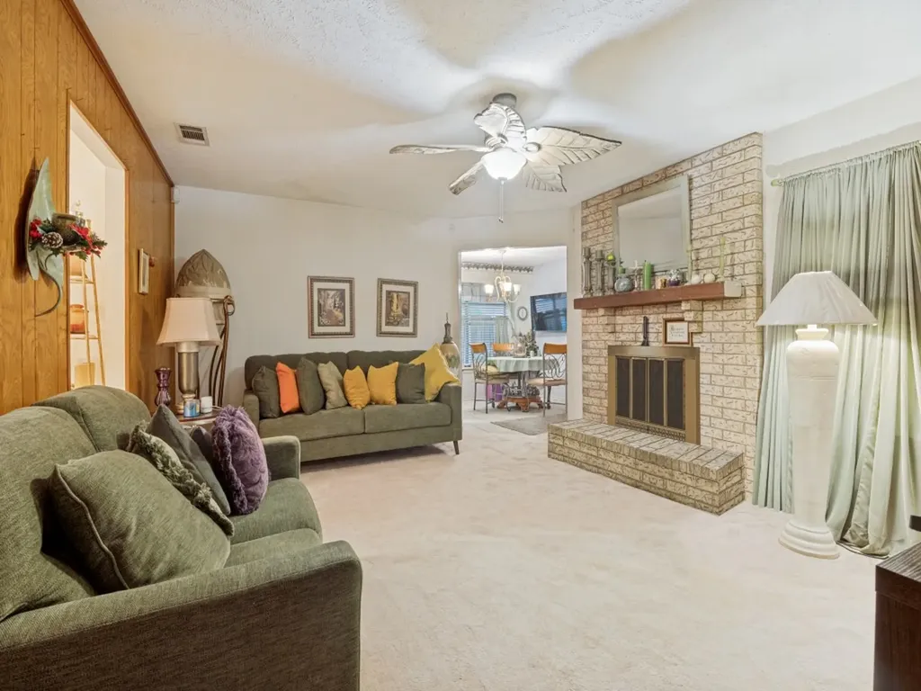 7133 Bayberry Lane Dallas TX 75249