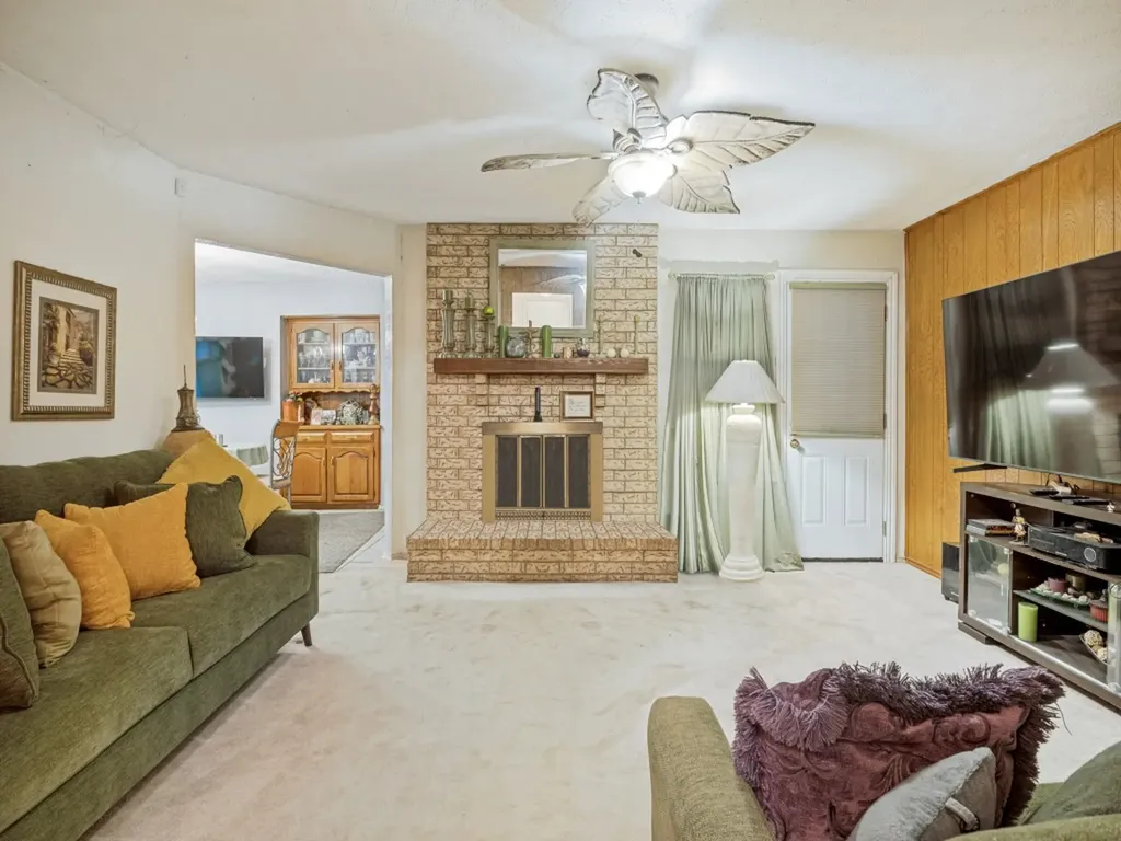 7133 Bayberry Lane Dallas TX 75249